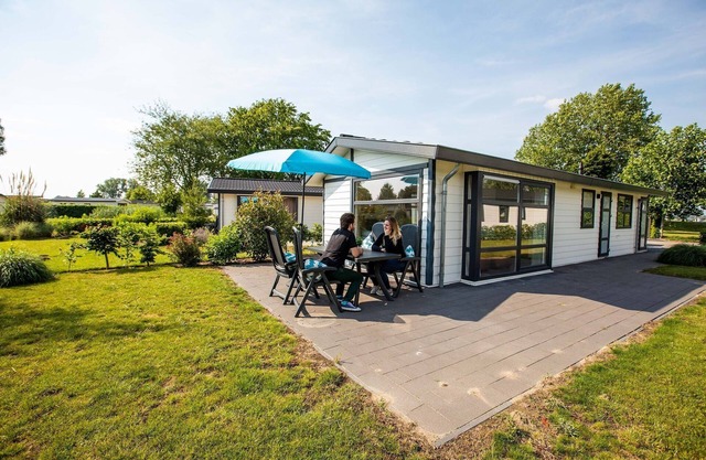 Bewitching chalet in Noordwijk with garden