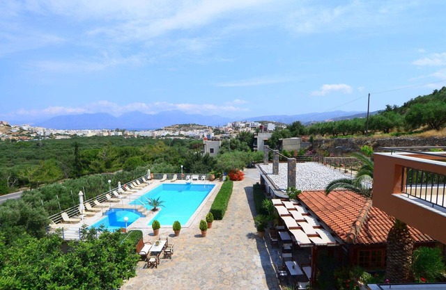 BH120 - R - Apt Agios Nikolaos