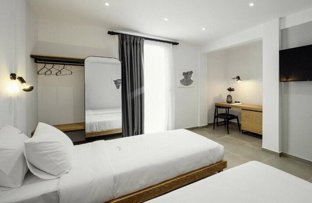 BH762 - C - Room Thessaloniki