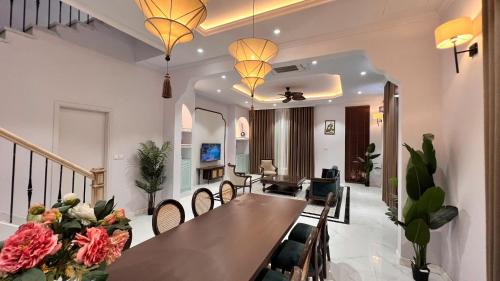 Biệt thự 4 phòng ngủ Hayha Tropical Khem Beach