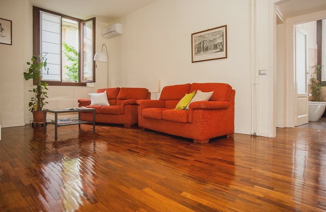 Big apartment near Corso Sempione