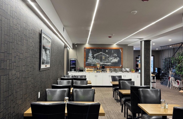 Big Bird Inn Wawa, SureStay Collection by Best Western