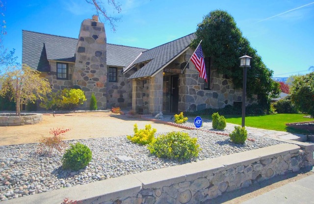 *Big Discount~Historic Stone House~Reno~UNR~Family