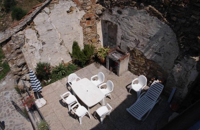 Big ligurian 3 floor house, 5 bedroom, 3 terrace