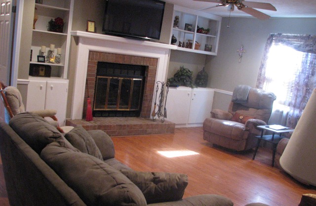 ❤️*Bigger, Better, Best* 3000 Sq. Ft 5 Bedrooms. 3 1/2 baths — Beds for12