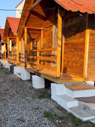 Bio cottages in Urek