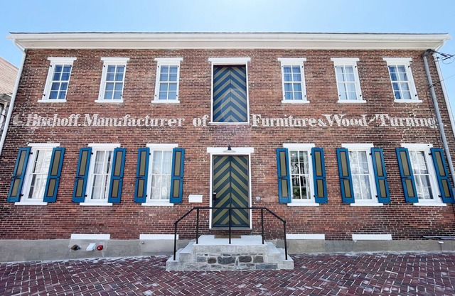 Bischoff Inn - Former 1870 Furniture Factory Now 5 Room Boutique Hotel