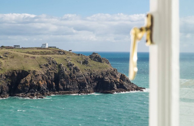 Bishop Rock - Sleeps 4 people