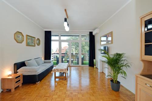 Blackbird Apartment