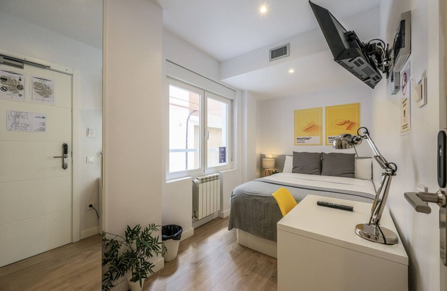 Blasco de Garay, double room with gym 106