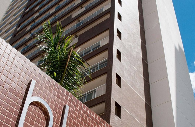Blend Hplus Long Stay - 34m² apartment with Wi-Fi and hotel services.