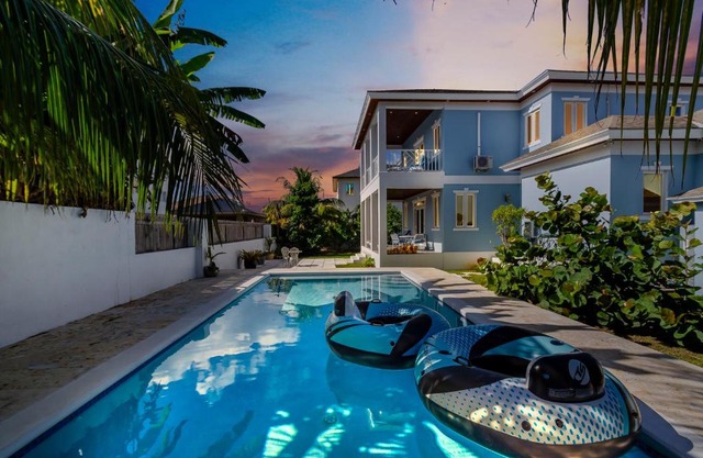 Blu Diamond Luxury Estate