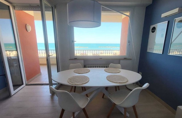 Blue house - apartment by the sea