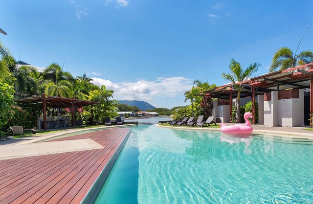 Blue Lagoon Lakeside 