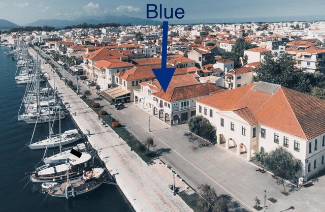 BLUE LUXURY SUITES