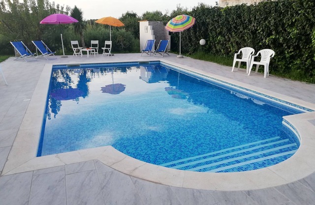 Blue Pools Relax Casa Adele