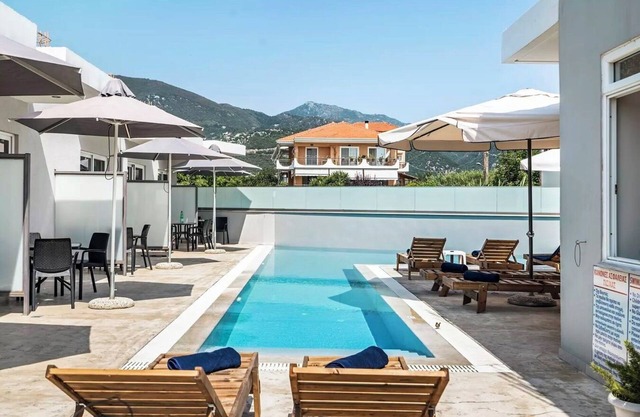 BLUE STAR APARTHOTEL