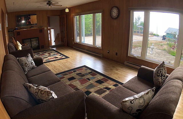 BLUE WATER COTTAGE - WATERFRONT COTTAGE,TOBERMORY- LICENCE- STA-2024-285