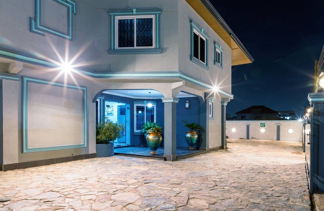 BlueGreen Guest House