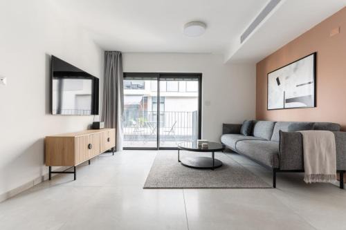 Blueground at Noga, High End, Balcony