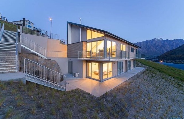 Bluewater Queenstown - Stunning Lake Views
