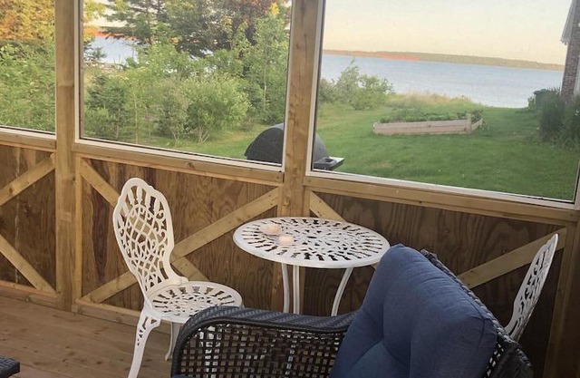 Bluewaters Bachelor Suite
