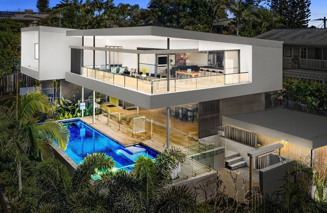 Blueys Beach House - 5 Bedroom
