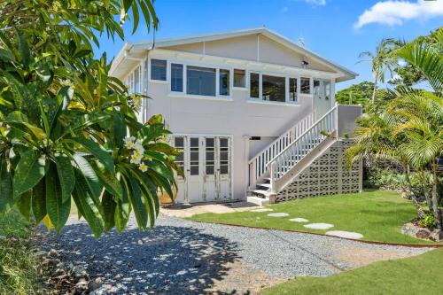 Blush Beach Shack- Stones throw to Beaches