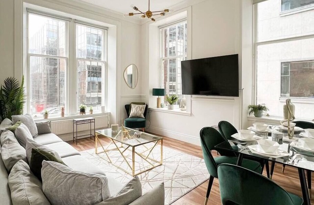 Blythswood Apartment 3