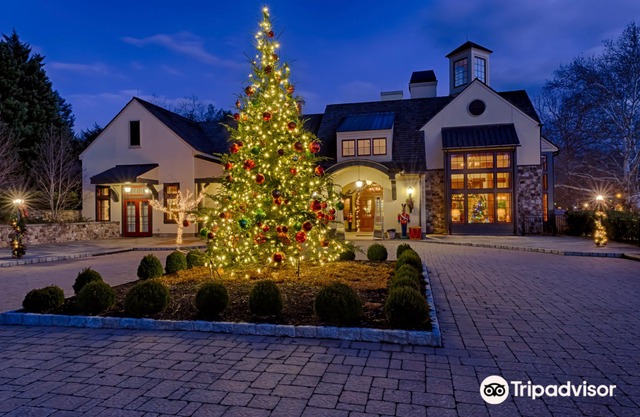 Boar's Head Resort