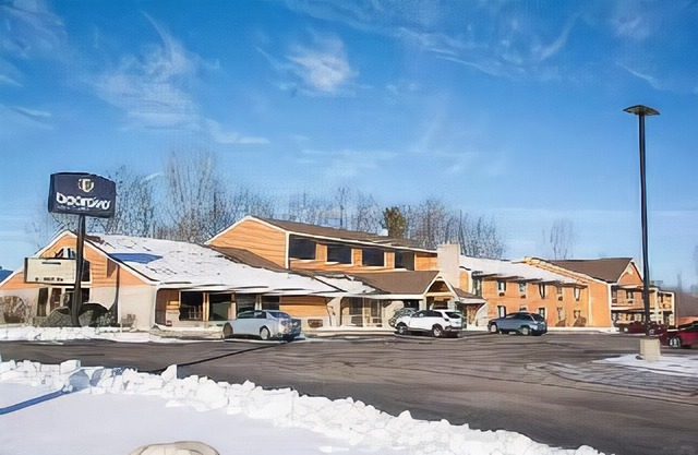 Boarders Inn & Suites by Cobblestone Hotels - Wautoma
