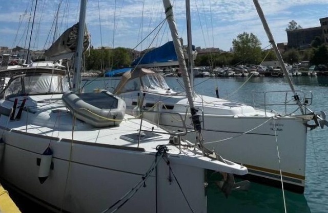 Boat 'Oceanis 31037i' with Sea View and Wi-Fi