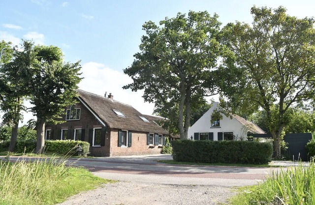 BoHo - Jacuzzi, Sauna, BBQ, Garden close to Amsterdam & Utrecht - Sleeps 24
