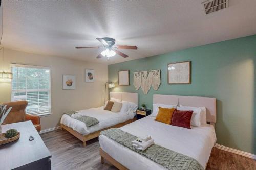 BOHO VIBE-2 Bedroom Apartment walkable to AT&T stadium,Global Life
