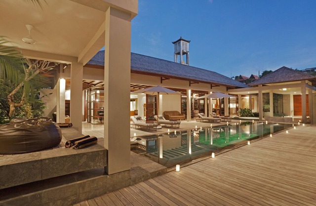 Book 3 Bedroom Luxury Pool Villa Jimbaran, Staff