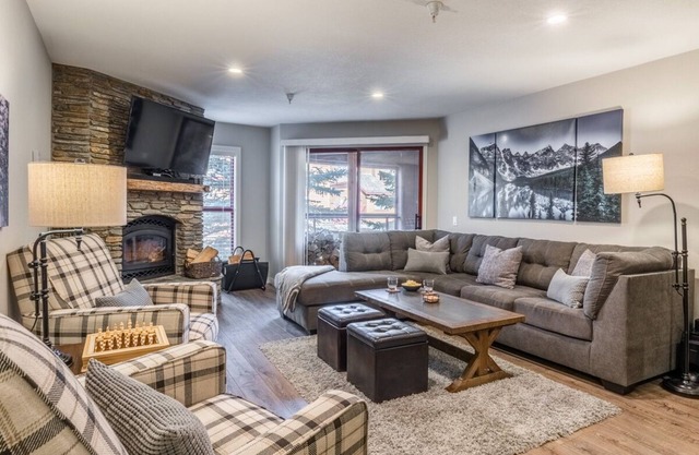 Book a Fall Getaway Today! Townhome with Dual Primary Suites and Pool Access!