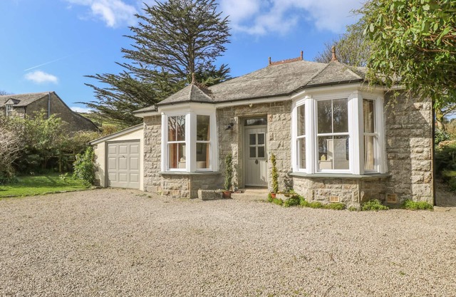 BOSKEDNAN WARTHA, family friendly, with a garden in Penzance