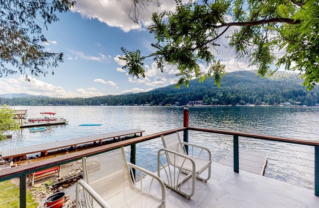 Bottle Bay Bungalow | Lakefront cabin in Sagle with dock and wood stove