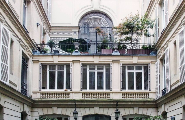 Boulevard Malesherbes II by onefinestay