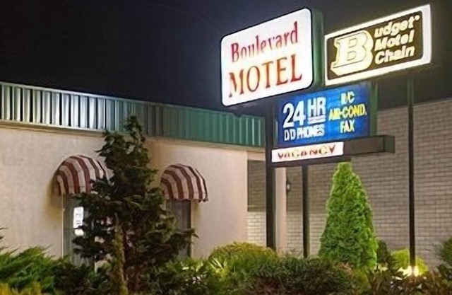 Boulevard Motel