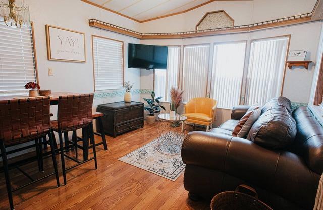 Boutique Cottage near Disney and Shopping Malls