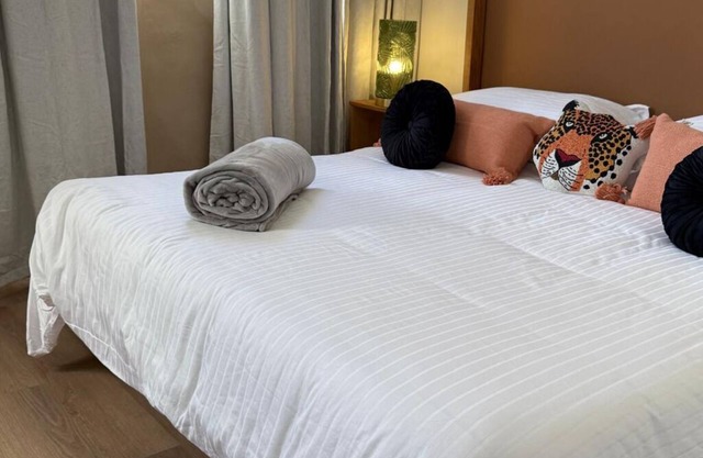Boutique hotel with cocktail bar. Pet Friendly