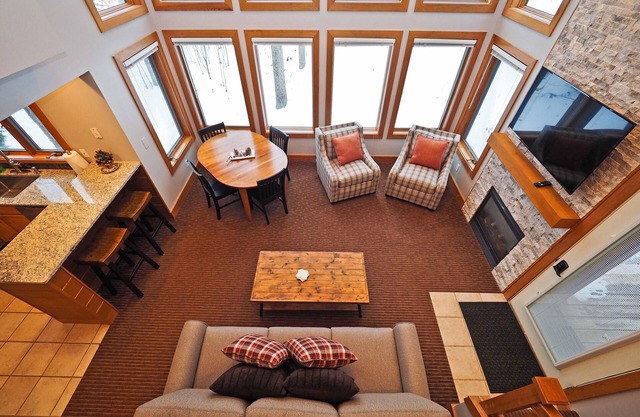Boyne Mountain, Disciples Ridge 694 Condo, Sleeps 18, Superhost