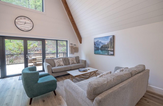 Brand New A Frame | Hot Tub | Cinema & Games Room