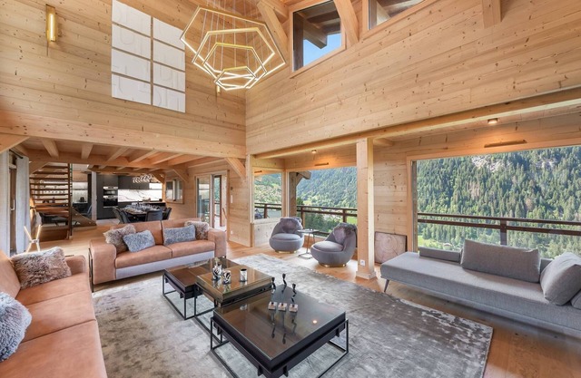 Brand new chalet with 6 bedrooms and 6 bathrooms, hot tub and sauna