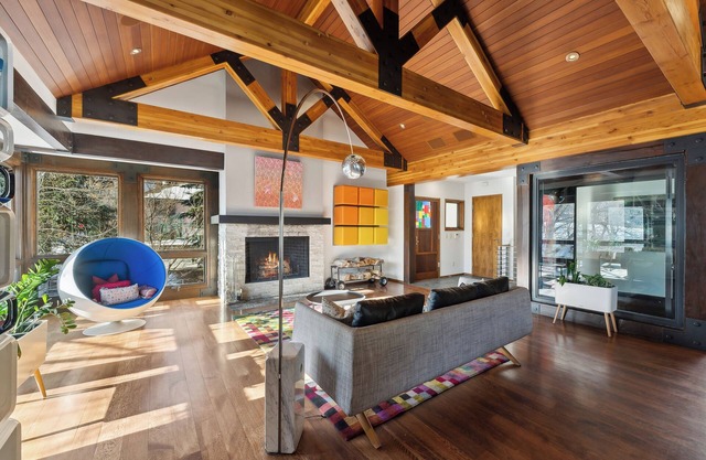 Brand New Listing | Town Lift Haven | Ski-in/out | Hot Tub | Steps to Main St & Sundance
