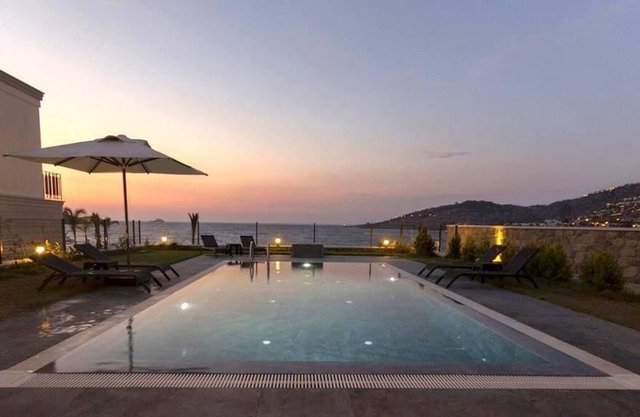 Brand new VIP beachside 7 bedroom private villa with private pool