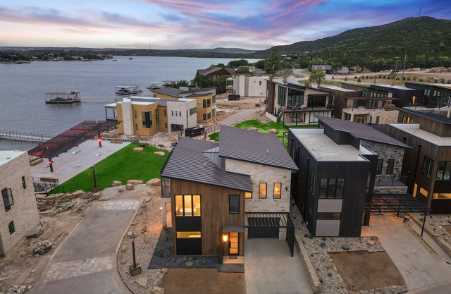 Breakwater PK | Brand new home Juniper Ridge | Sleeps 14
