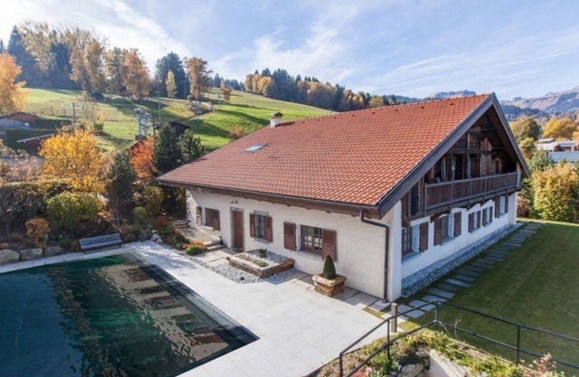 Breath-taking chalet situated in the french alps - 5 min from