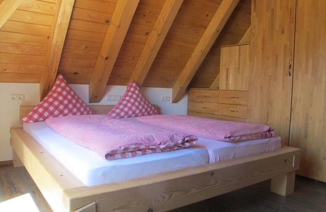 Breigenhof - cozy apartment Falcon nest in the attic - sunny location